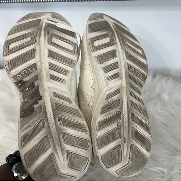 APL Sz 7 Women's $160 TechLoom Pro Sneakers - Picture 4 of 6